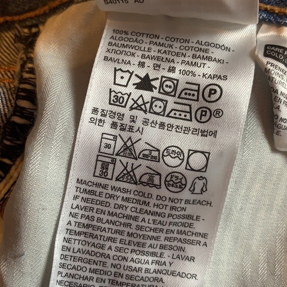 Levi’s wedgie fit distressed jean shorts with button fly Size 30 - Picture 8 of 11